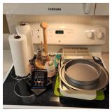 Assorted Baking Tins w/Paper Towel Racks Assorted Baking Tins w/Paper Towel Racks