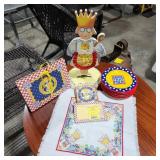 Queen of the Kithen Statue & Plate Set Queen of the Kithen Statue & Plate Set