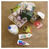 Lot of Household w/ Light Bulbs & Paintbrushes Lot of Household w/ Light Bulbs & Paintbrushes