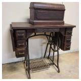 Antique Wheeler & Wilson D-9 Sewing Machine Antique Wheeler & Wilson D-9 Sewing Machine