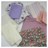 Bundle of Vintage Fabric w/ Birds Bundle of Vintage Fabric w/ Birds