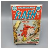 DC The Flash #221 Comic