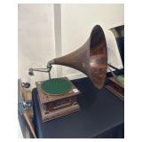Victor talking machine type MS13082