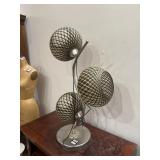 Three ball design, metal lamp