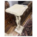 Shabby chic stand