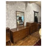 Bedroom set
