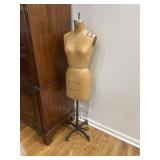 Dress form