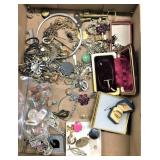 Lot Costume Jewelry