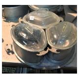 Guardian Ware Triangle Set, one lid cracked