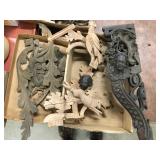 Lot Applied carvings incl. Heads