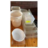 PLASTIC FOOD STORAGE
