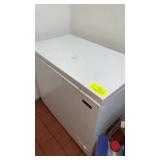 CHEST FREEZER 48"