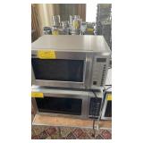 SUMMIT MICROWAVE OVEN