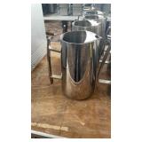 SS WATER PITCHERS