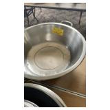 LARGE BOWL WITH HANDLES