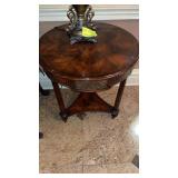 ROUND WOOD TABLE