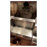 SINK WITH BLENDER STATION