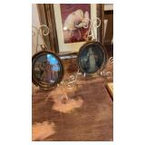 SMALL PICTURES WITH STANDS