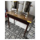 SMALL TABLE GLASS TOP