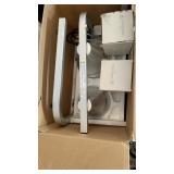 NEW IN BOX HEAT LAMP