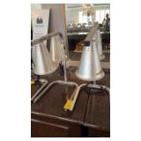HEAT LAMPS