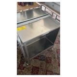 PLATE CADDY WITH HINGED TOP