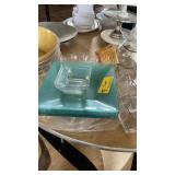 ASSORTED GLASS PIECES