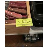 LOTS STEAK KNIVES