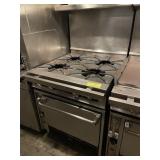 4 BURNER AND OVEN