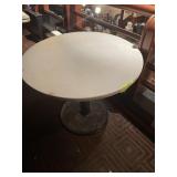 36" ROUND TABLES WITH PLATE BASES