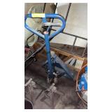 BLUE PALLET JACK