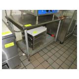 STAINLESS STEEL WORK TABLE