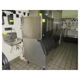 WALL MOUNT HAND SINK