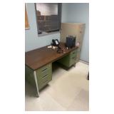 CONTENTS OF ROOM NO COMP