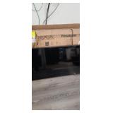 TV MONITER WITH MOUNT (HALSTED)