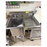 ONE COMPARTMENT SS SINK W BACKSPLASH