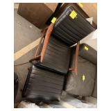 Aiden & Ivy	Hepbern Leather Chair with Ottoman