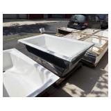 CAST IRON BASE BATH TUB