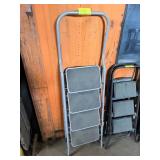 GRAY STEP LADDER