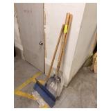ASSORTED SHOVELS
