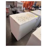 MAGIC CHEF CHEST FREEZER