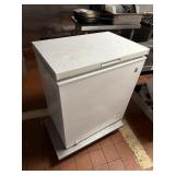 CHEST FREEZER