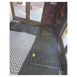 BLACK RUBBER MATS
