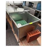 STAINLESS STEEL ONE COMPARTMENT SINK