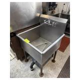 STAINLESS STEEL ONE COMPARTMENT SINK