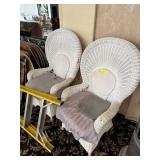 WHITE CHAIRS
