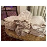 LIGHT PINK LINEN - TABLE CLOTH / NAPKINS