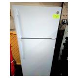 GE REFRIGERATOR/ FREEZER