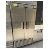 TRUE T-35 SS SOLID 2 DR REFRIGERATOR