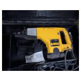 DeWalt DW551 Chipping Hammer in Case